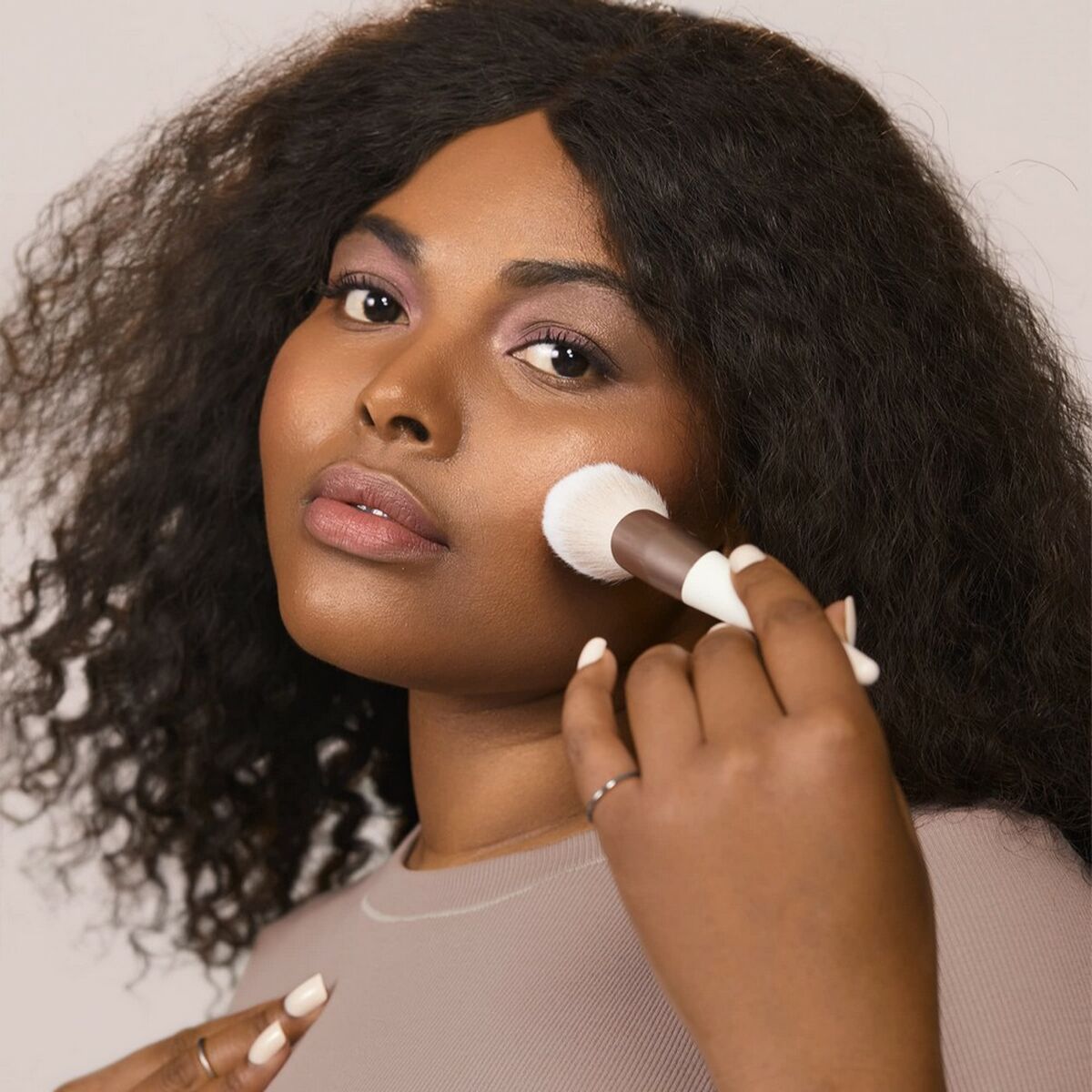 V6H94620FB9EE91557991C2278037981E62R7639195P4