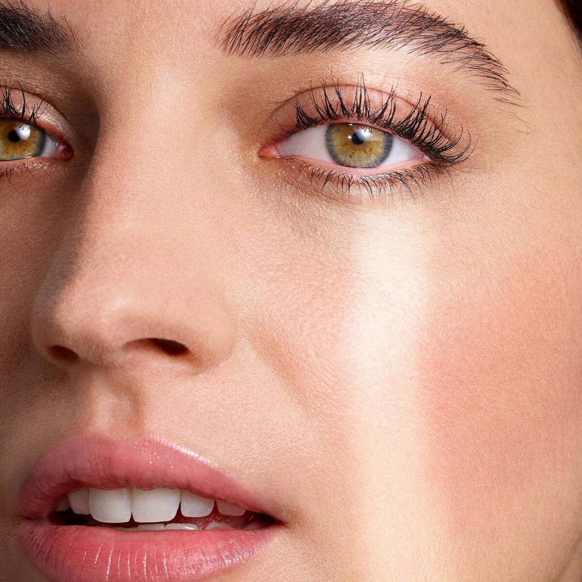 V8H11D9E37596C7093AF71ABBAC9BCB6D30R7725401P3