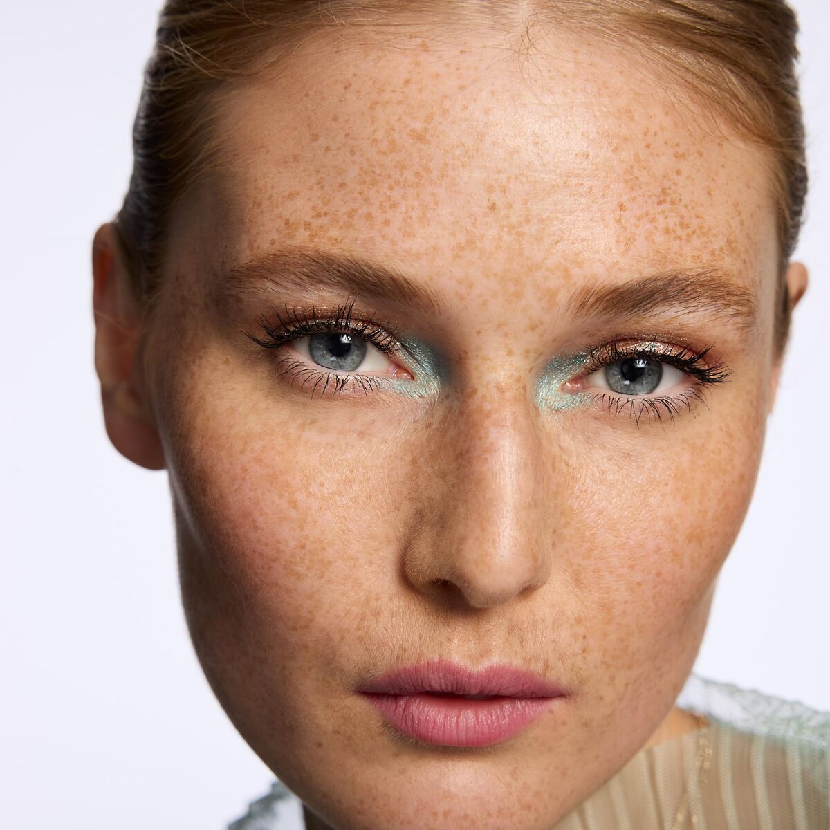 V4H81427E76BD303EC9825A4F4489B3CC9FR7506758P8