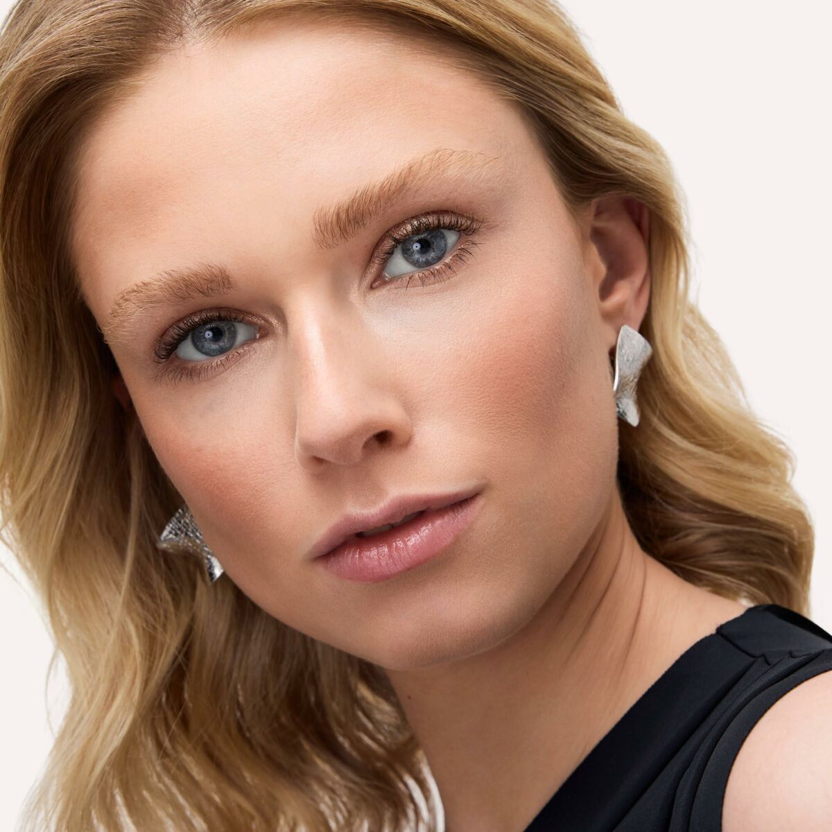 V4H3A44B1457EEB684EEFE5C4051697BF94R7493980P6