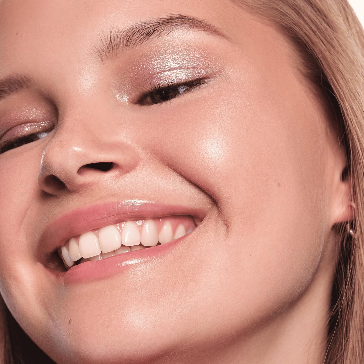 V4H97D4951EDF1DC3B0298A28850D07DD84R7435033P7