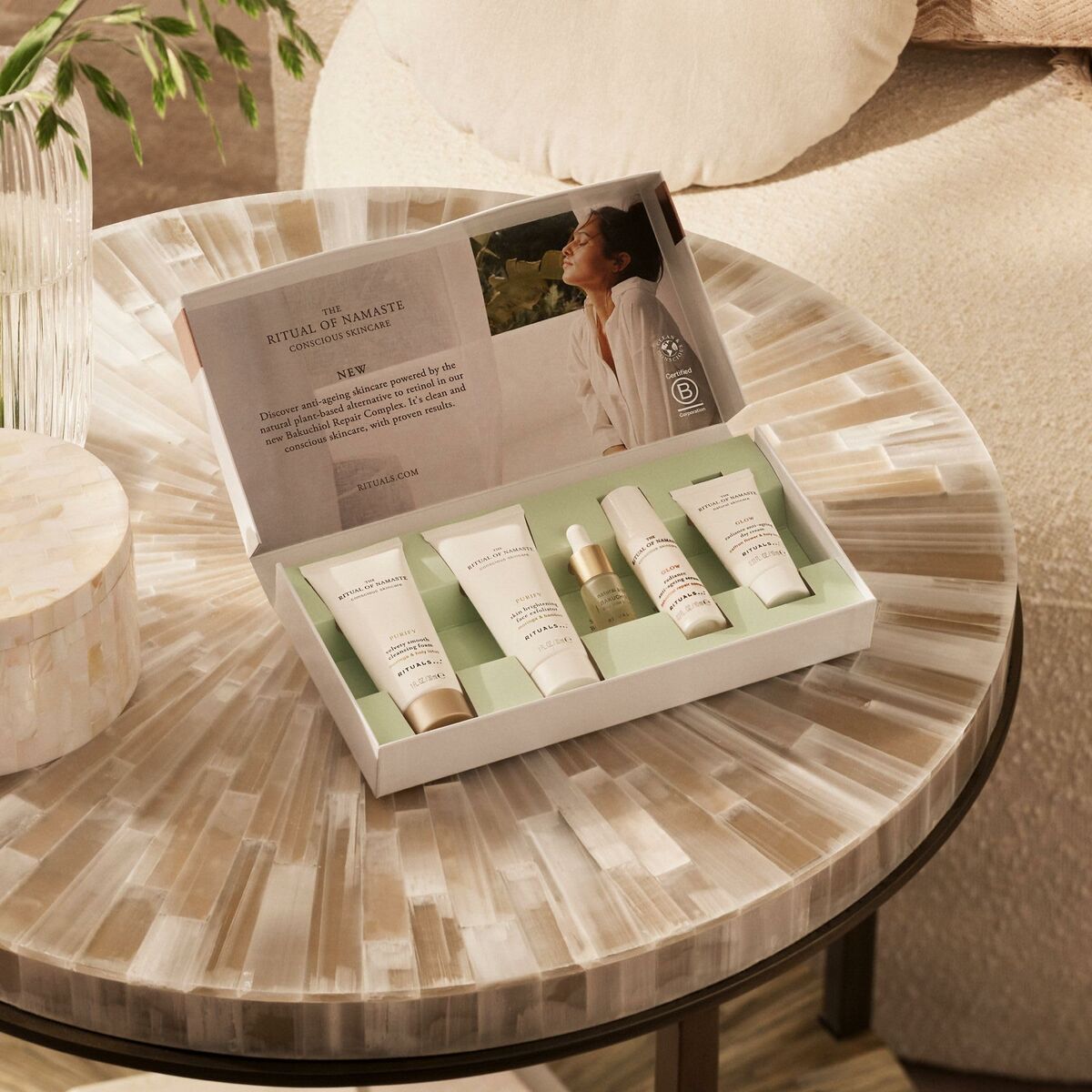 V4HAE5F54C69EE771C7E04023C98487EC84R6985195P2